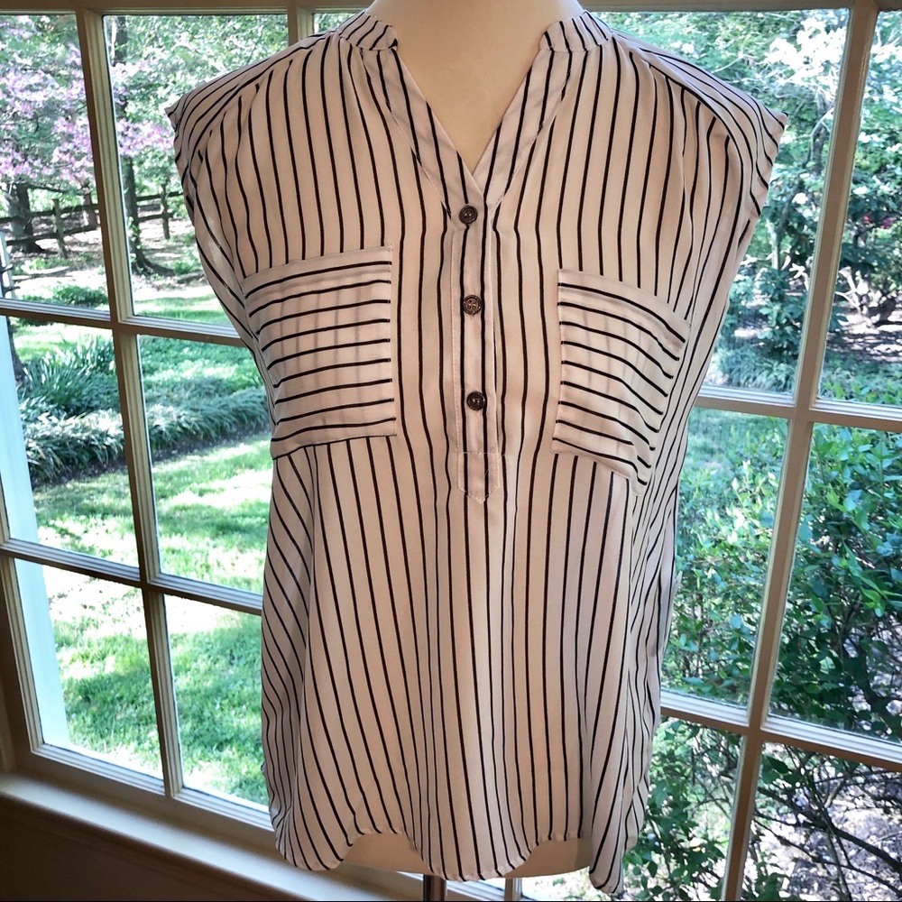 OFF WHITE & NAVY TOP